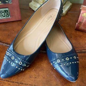 NWOB G.H. Bass Co. Marine Blue Patent Leather Flats w Unique Detailing 8.5